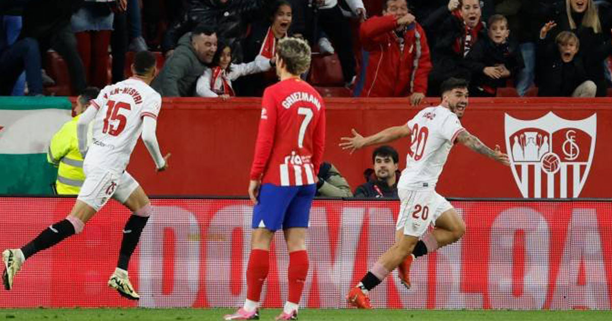 Espagne: l'Atlético Madrid battu à Séville et lâché dans la course au titre
