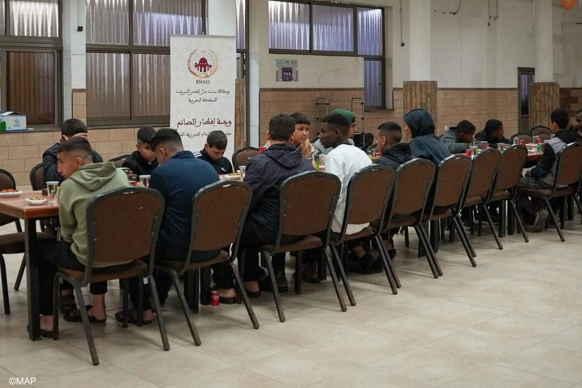 al qods agence bait mal al qods poursuit la distribution des repas 7