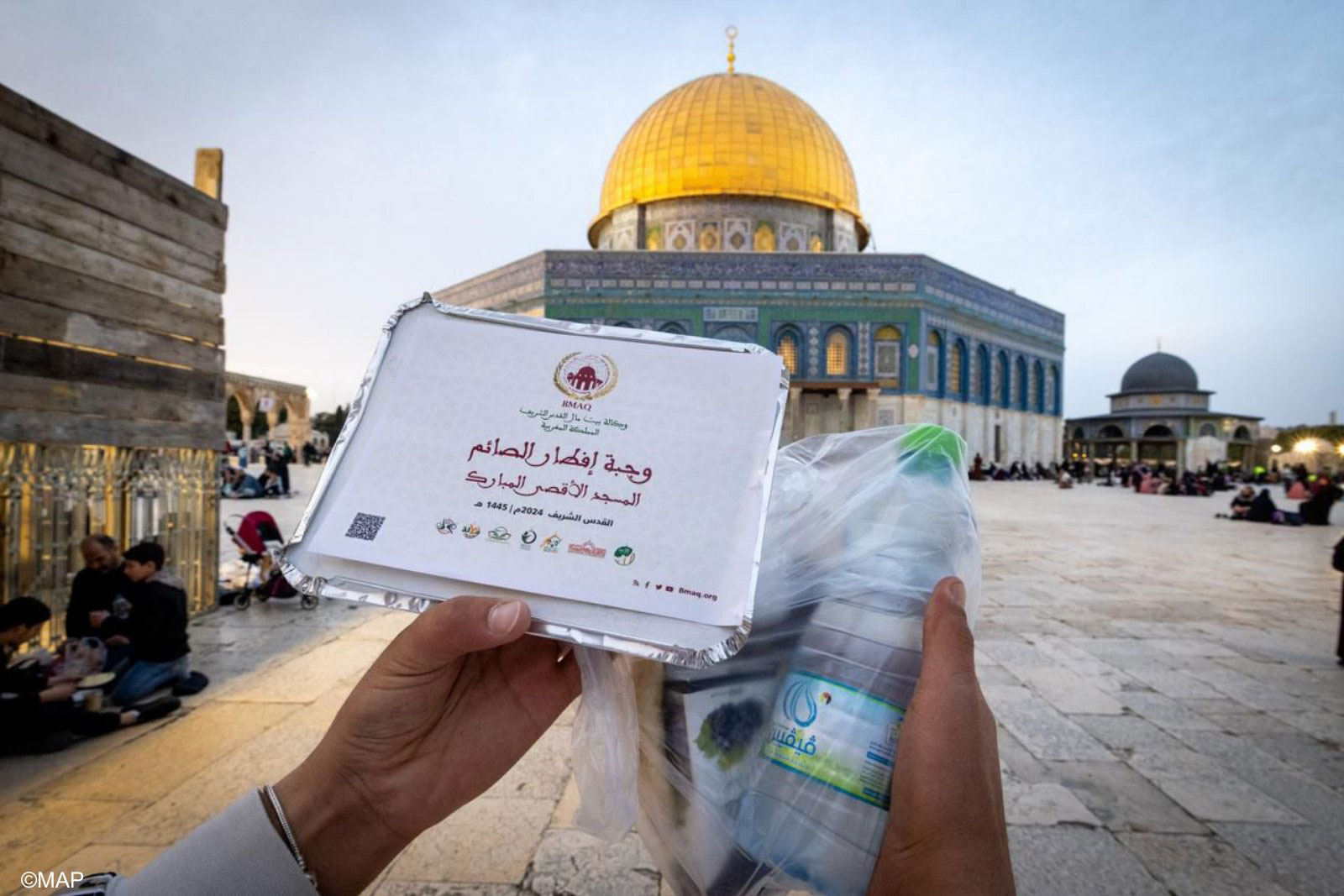al qods agence bait mal al qods poursuit la distribution des repas 8