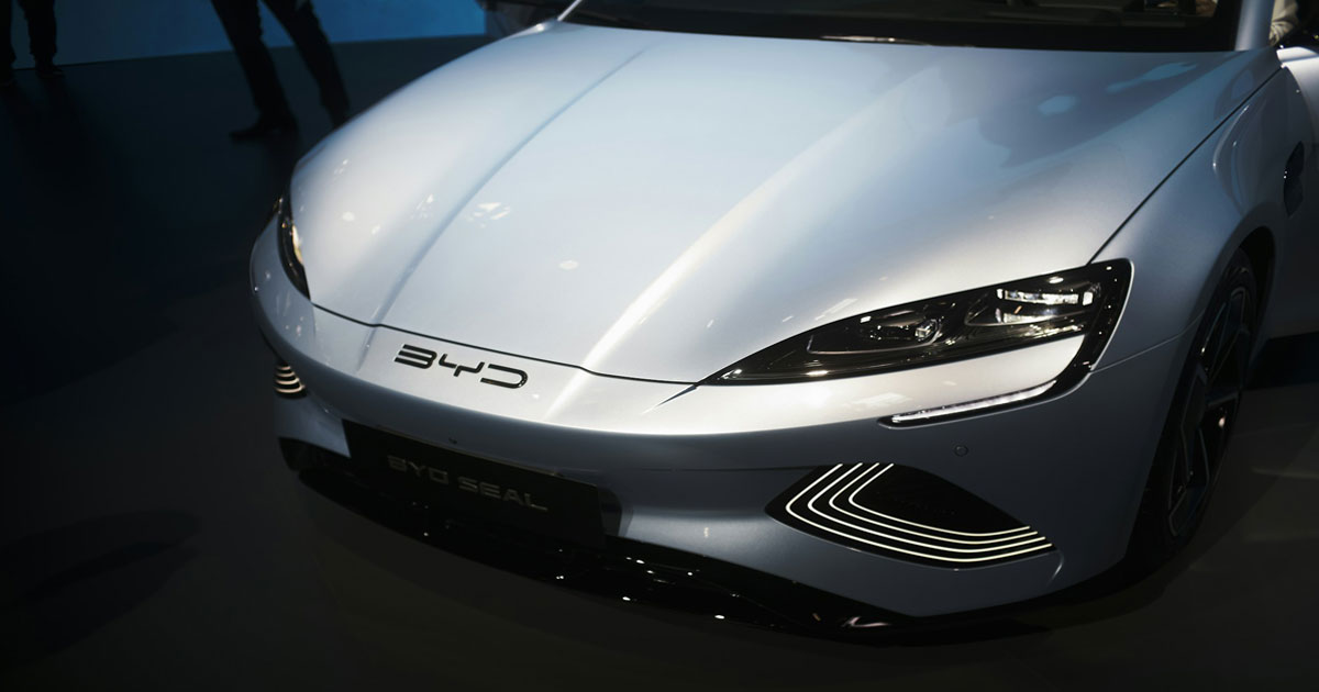 Voitures électriques: le chinois BYD a réalisé un bénéfice record en 2023