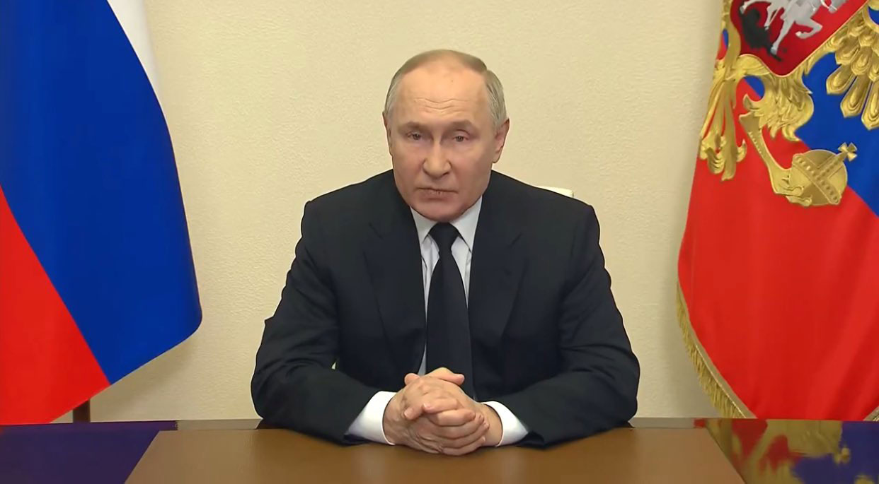 Attaque de Moscou: tous les assaillants arrêtés, tentaient de fuir vers l'Ukraine, dit Poutine