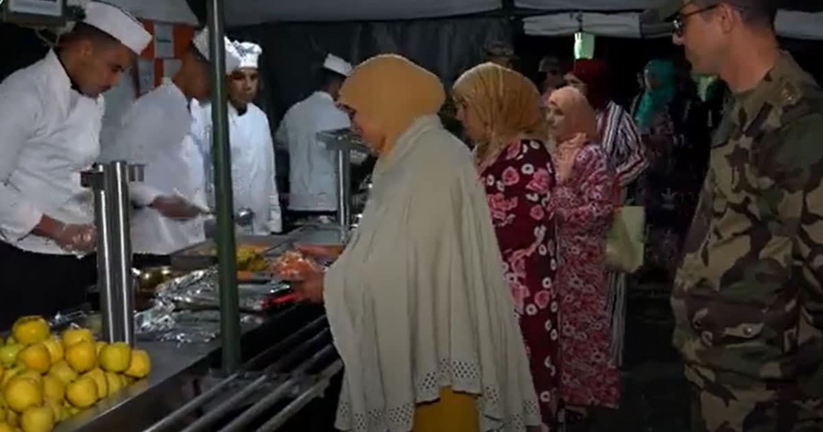 Vidéo. Al Haouz : les FAR offrent f'tour, diners et S'hour aux sinistrés du séisme