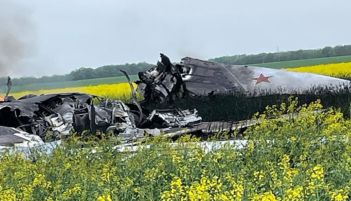 russia ukraine bomber crash