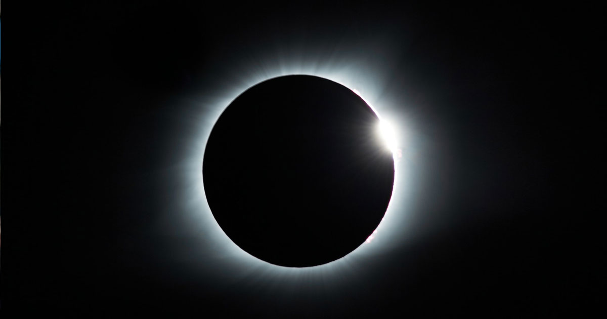 qu esperent apprendre les scientifiques de l eclipse totale aux etats unis