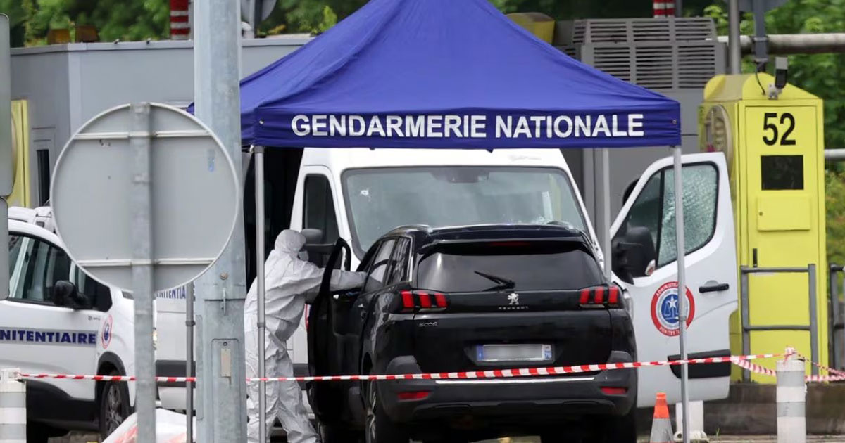france deux agents tues dans l'attaque d'un fourgon pénitentiaire