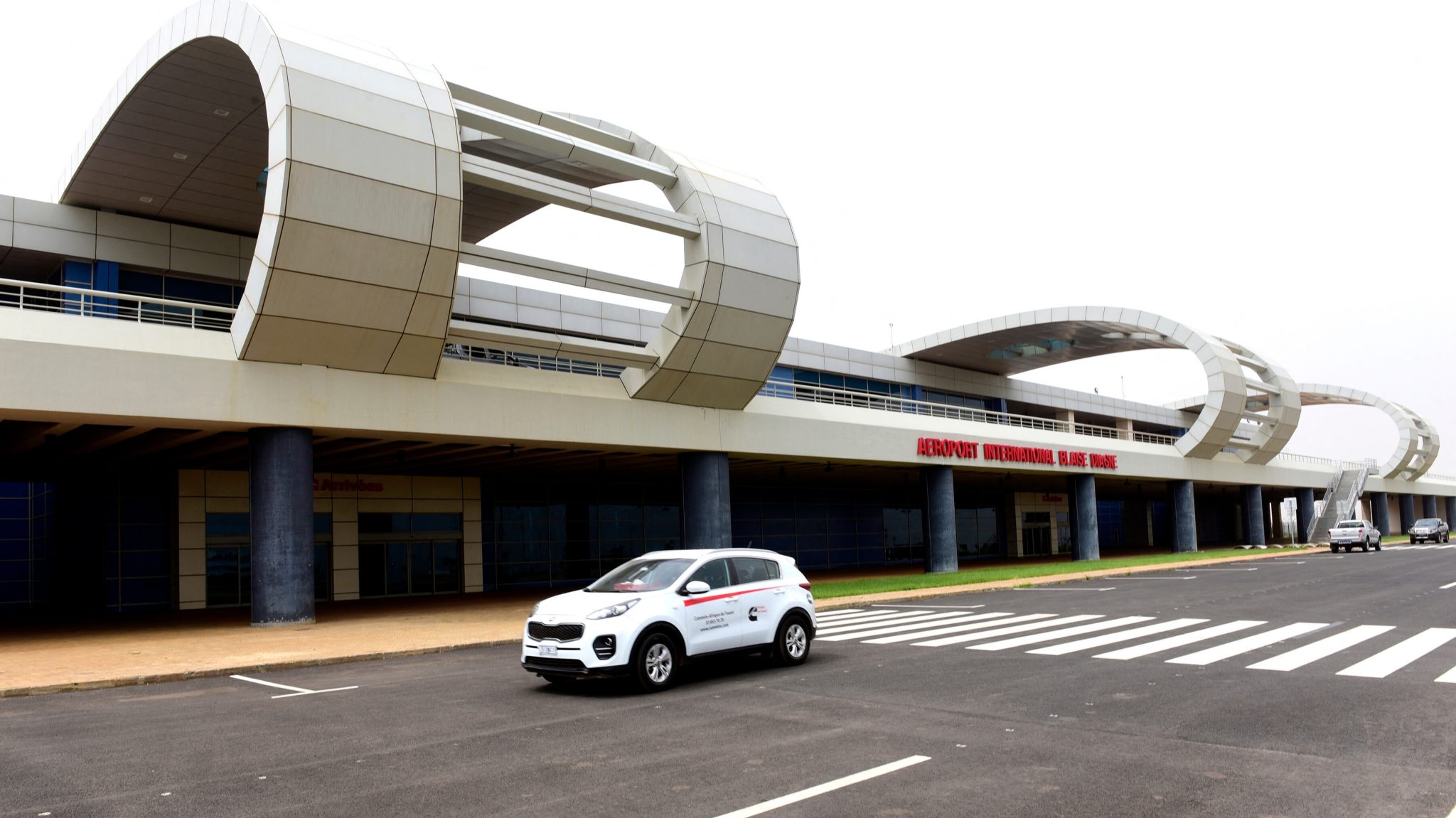 aeroport blaise diagne dakar senegal