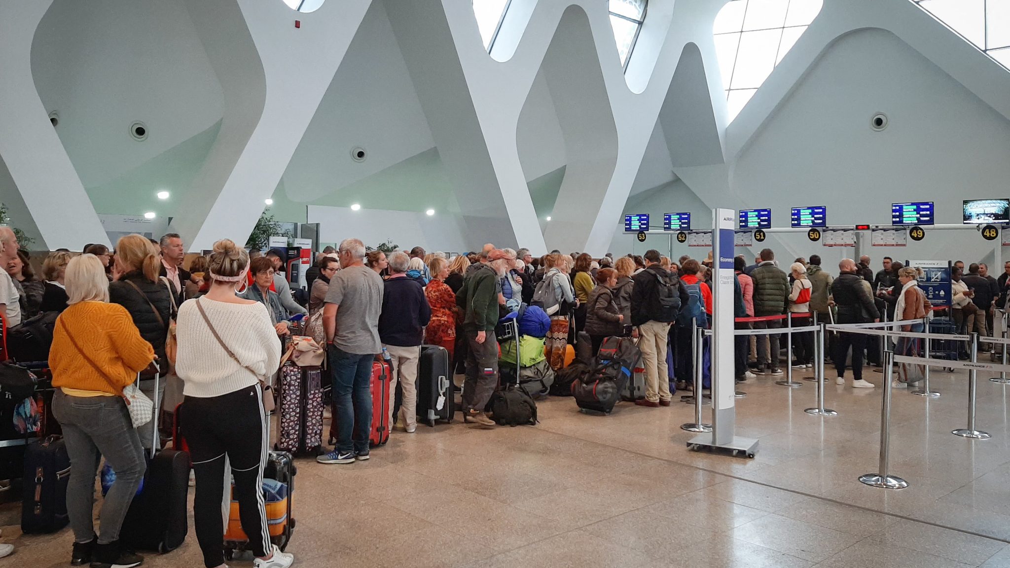 passagers aeroport marrakech menara