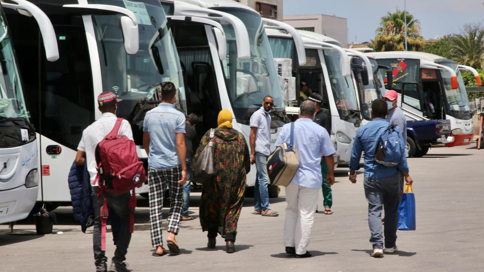 voyageurs gare routiere maroc