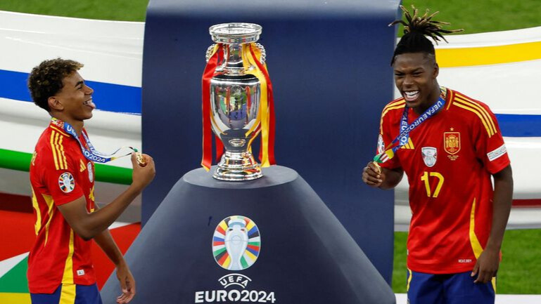 Lamine Yamal et Nico Williams, deux jeunes stars de la sélection espagnole.