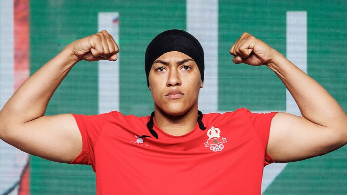 Khadija El Mardi, première femme arabe et africaine à remporter une médaille d'or aux Championnats du monde de boxe.