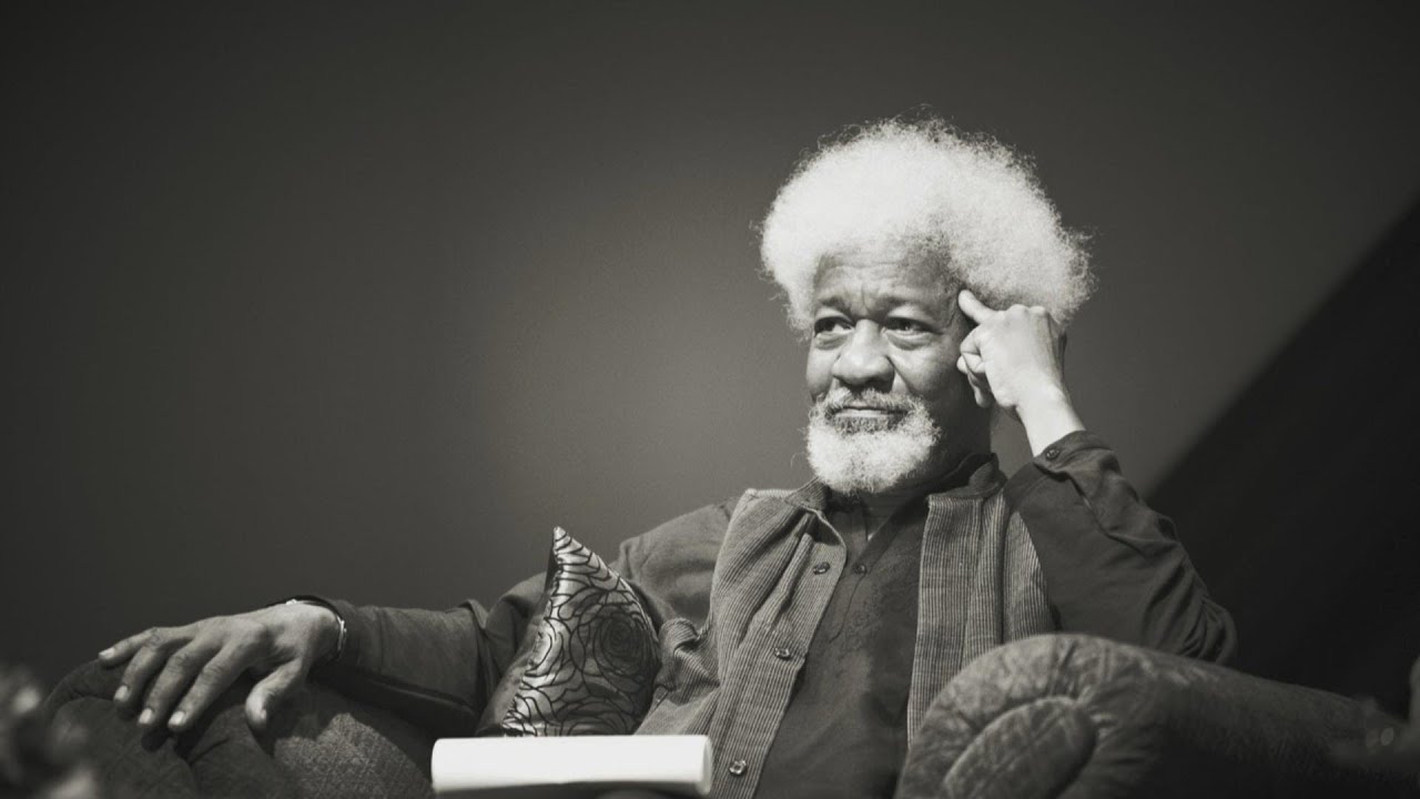 wole soyinka, écrivain nigérian, prix nobel de littérature en 1986.