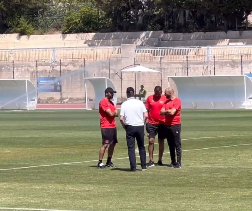 JO. Lekjaa et Regragui assistent à la dernière séance d'entraînement de l'équipe olympique avant le match contre l'Espagne