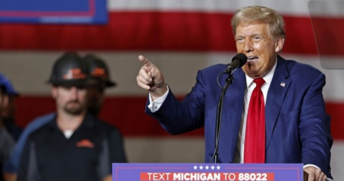 Trump menace de poursuivre Google, accusé de partialité contre lui