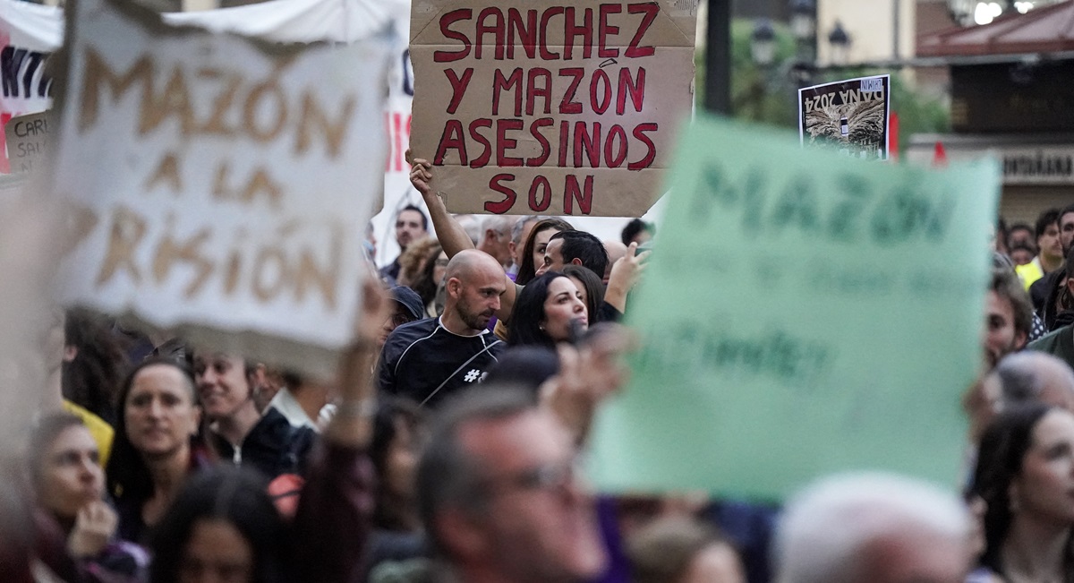 spain floods demonstration