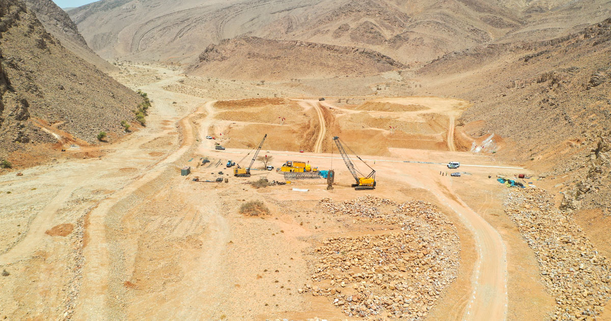 site de construction du barrage tarouarst province d assa zag