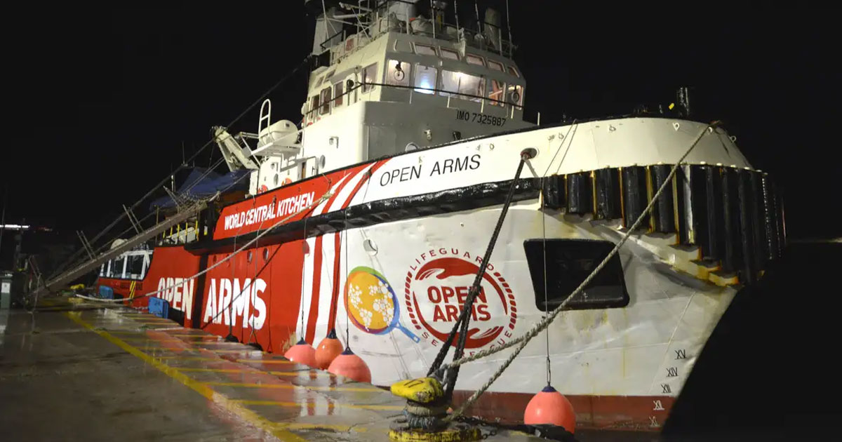 Premier bateau transportant de l'aide à Gaza accoste à al-Arich
