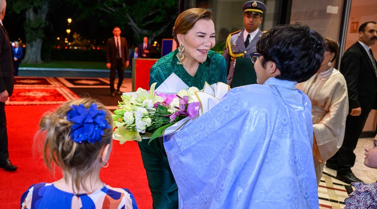 princesse lalla hasnaa gala diplomatique bienfaisance