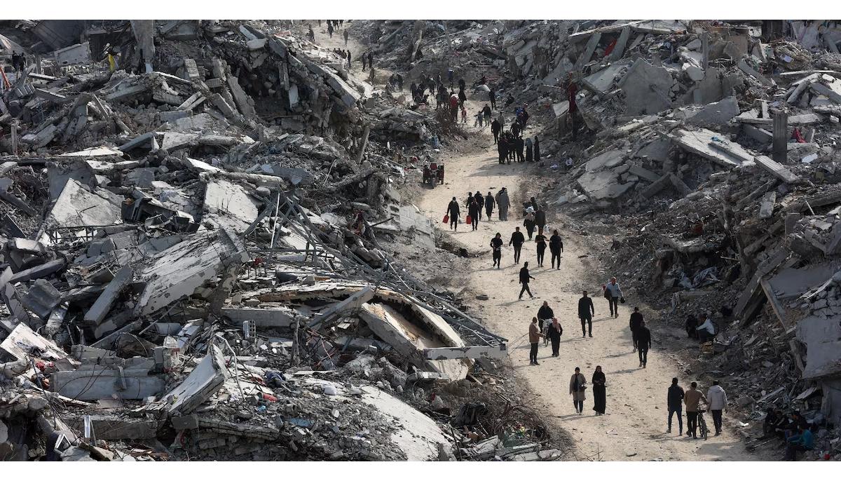 A leur retour chez eux, des Gazaouis découvrent ruines et destructions