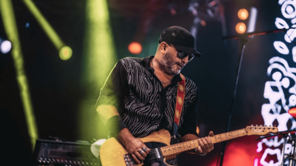 Reda Allali, lors d'un concert des Hoba Hoba Spirit
