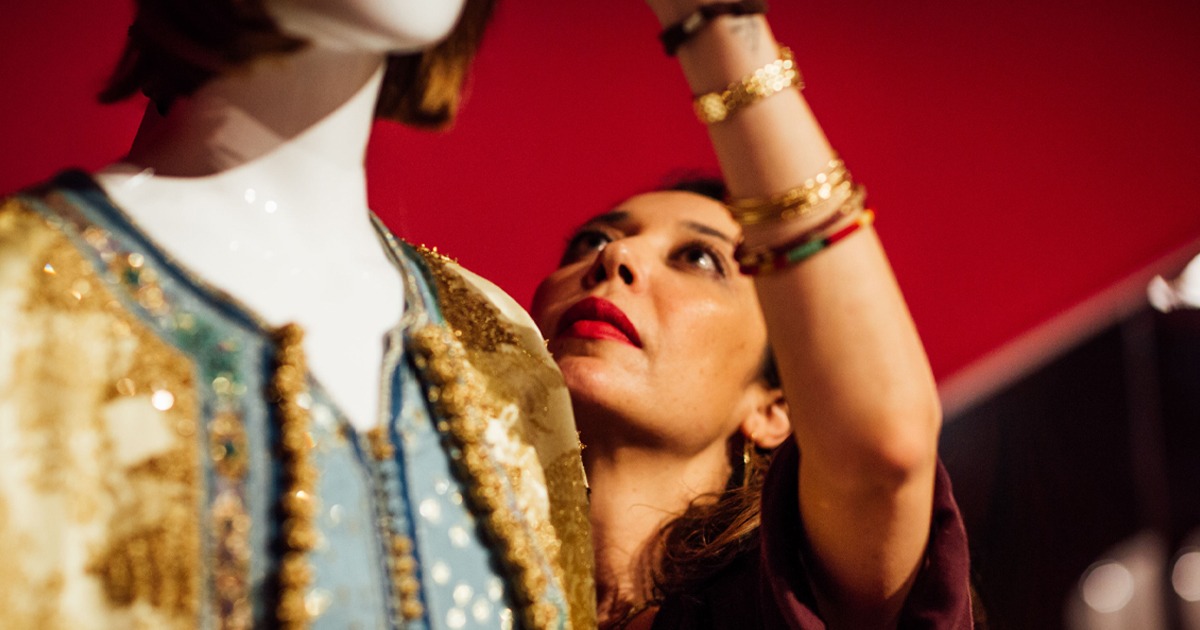 caftan sofia benbrahim abu dhabi photo arrêt sur image