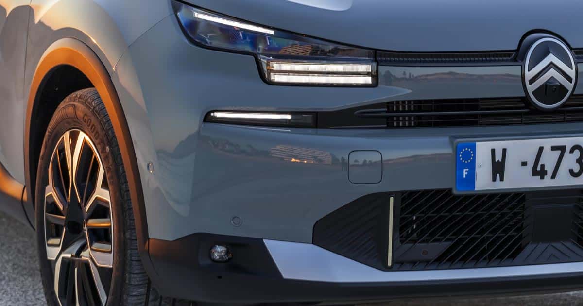 citroen c4 hybride face avant