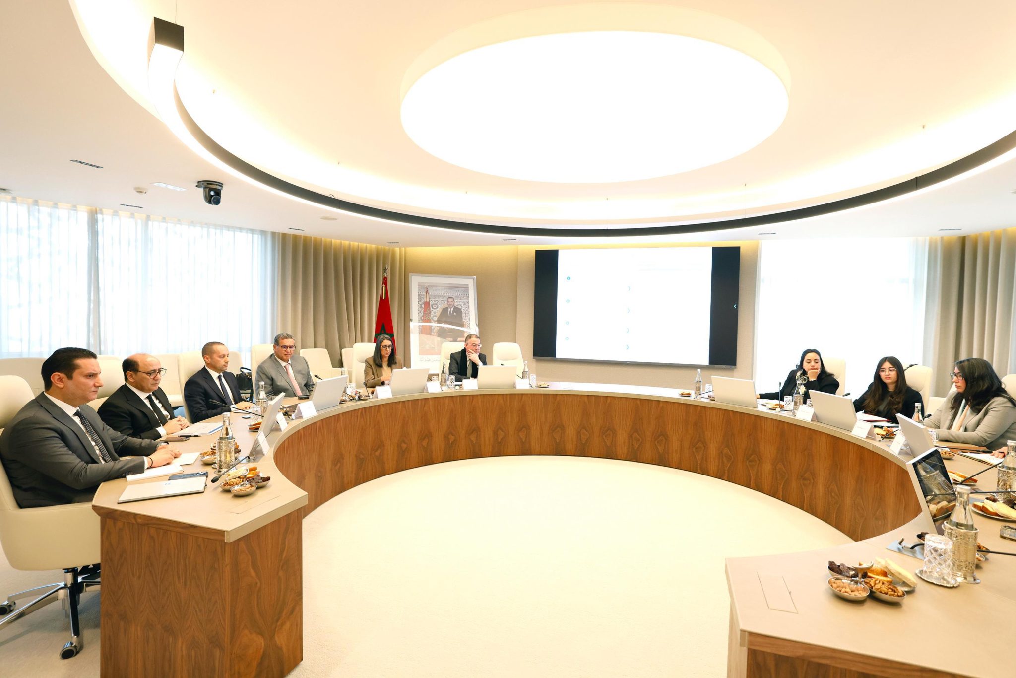 Le Chef du gouvernement préside une réunion de suivi de la mise en œuvre du projet d'amélioration du système de santé