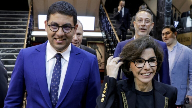Mohamed Mehdi Bensaid, ministre de la Jeunesse, de la Culture et de la Communication, en compagnie de Rachida, ministre française de la Culture