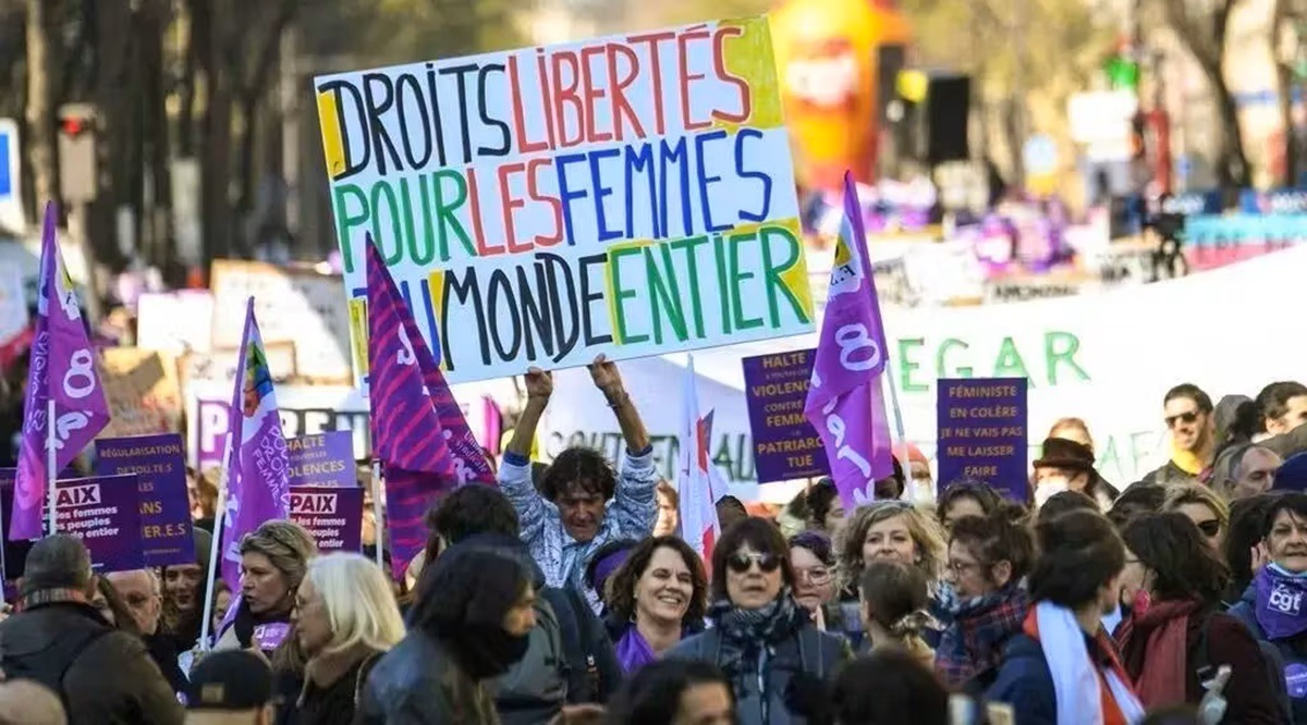 8 mars manifestations egalise homme femme