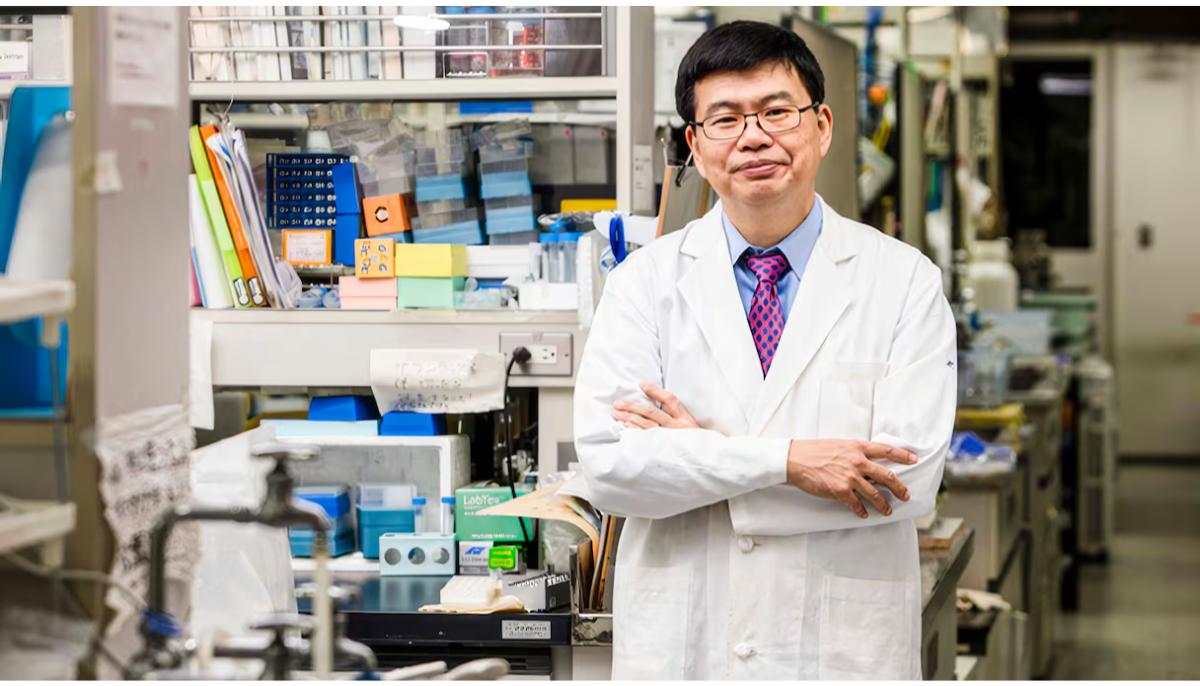 Hideyuki Okano, doyen et professeur de l'école de médecine de l'université de Keio, au Japon, qui a dirigé la recherche clinique de traitement de la paralysie par des cellules souches