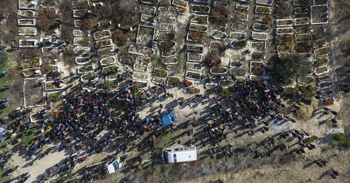 "Les rues pleines de cadavres": en Syrie, l'horreur de la chasse aux alaouites