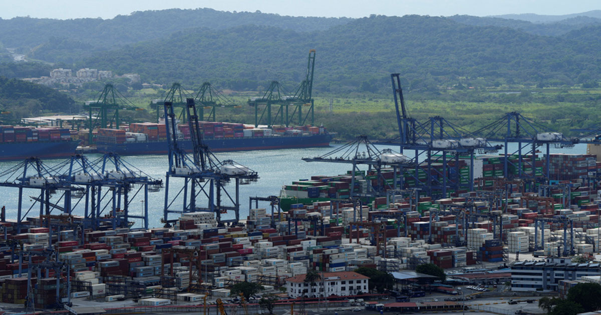 Malgré les futurs propriétaires américains des ports, Trump veut encore "reprendre" le canal de Panama 