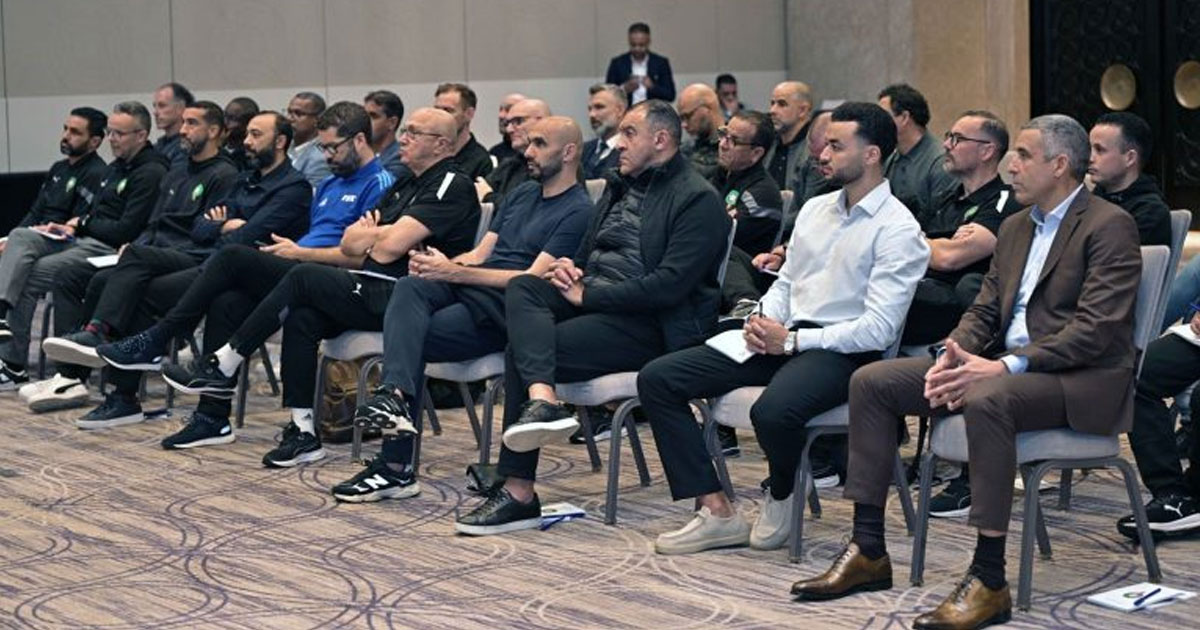 La FRMF accueille Arsène Wenger pour une masterclass technique au profit des entraîneurs marocains
