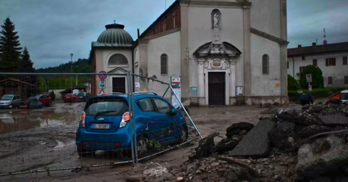 Intempéries en Italie: deux disparus retrouvés morts, annoncent les pompiers