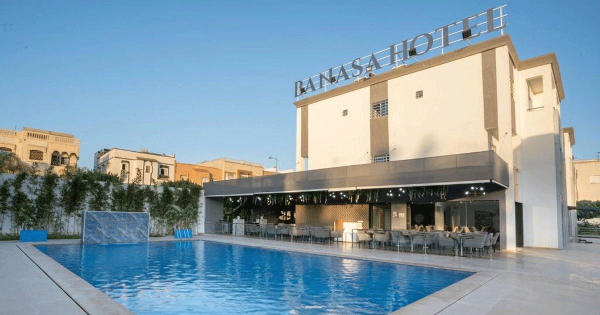 La BNPJ boucle son enquête sur la transformation controversée d’un complexe social en hôtel et bar à Sidi Kacem