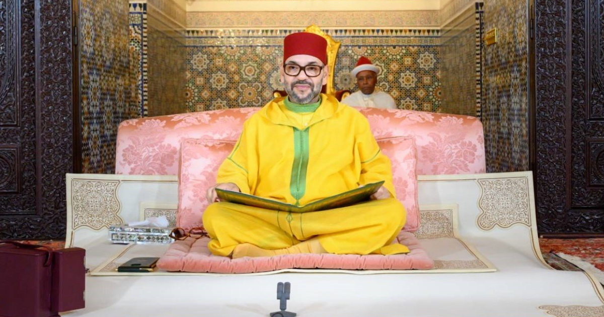 Le roi Mohammed VI lors d'une veillée religieuse de ramadan