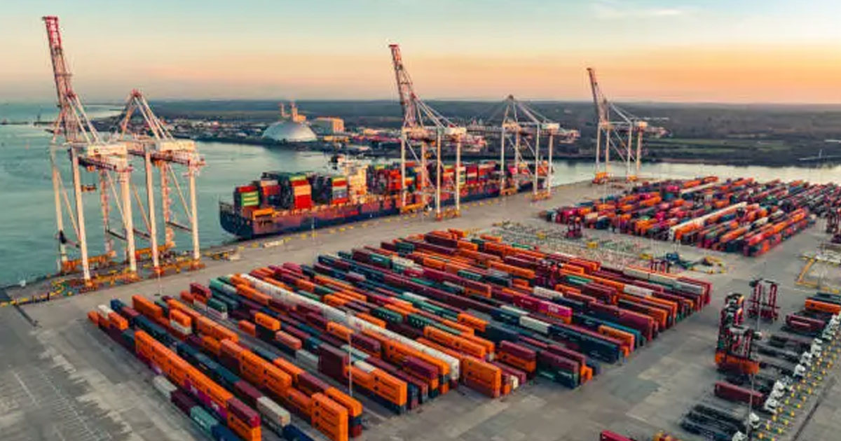 Droits de douane: baisse record des exportations britanniques vers les USA en avril