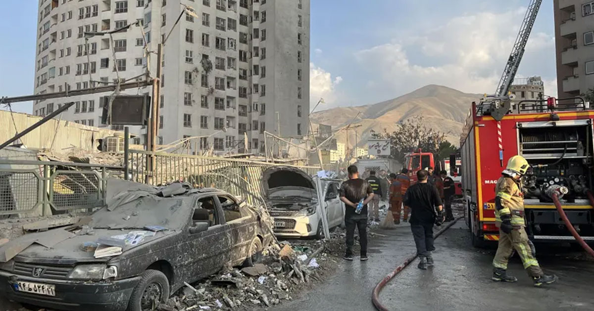 Offensive israélienne sur l’Iran : bombardements massifs à Téhéran, Yazd, Bouchehr et Ispahan