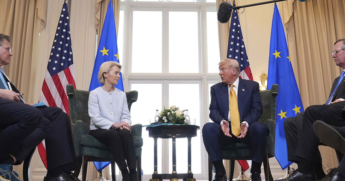 Droits de douane: les Etats-Unis et l'UE ont conclu un accord, annoncent Trump et Von der Leyen