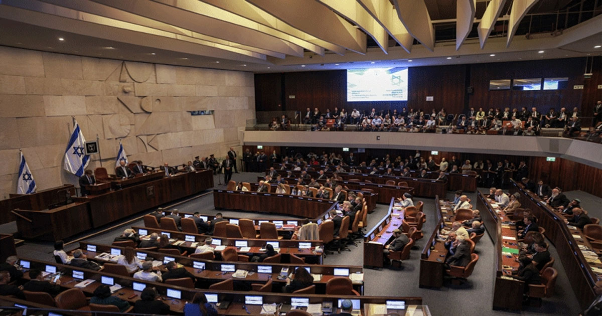 Israël : le Parlement adopte un appel à l'annexion de la Cisjordanie pour barrer la voie à un État palestinien