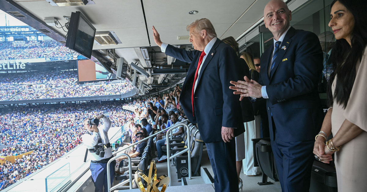Trump, entre applaudissements et huées, s’invite à la finale du Mondial des clubs