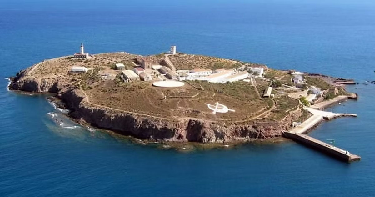 Un Youtubeur marocain atteint les îles Jaafarines à la nage : Madrid ouvre une enquête