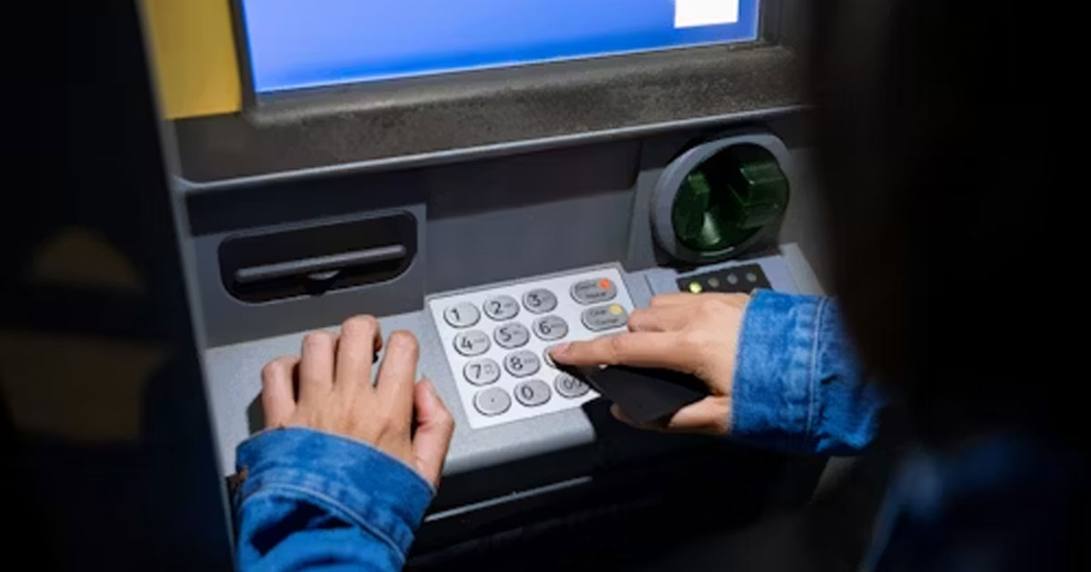Banques : des augmentations soudaines et non justifiées pointées du doigt par les défenseurs des consommateurs