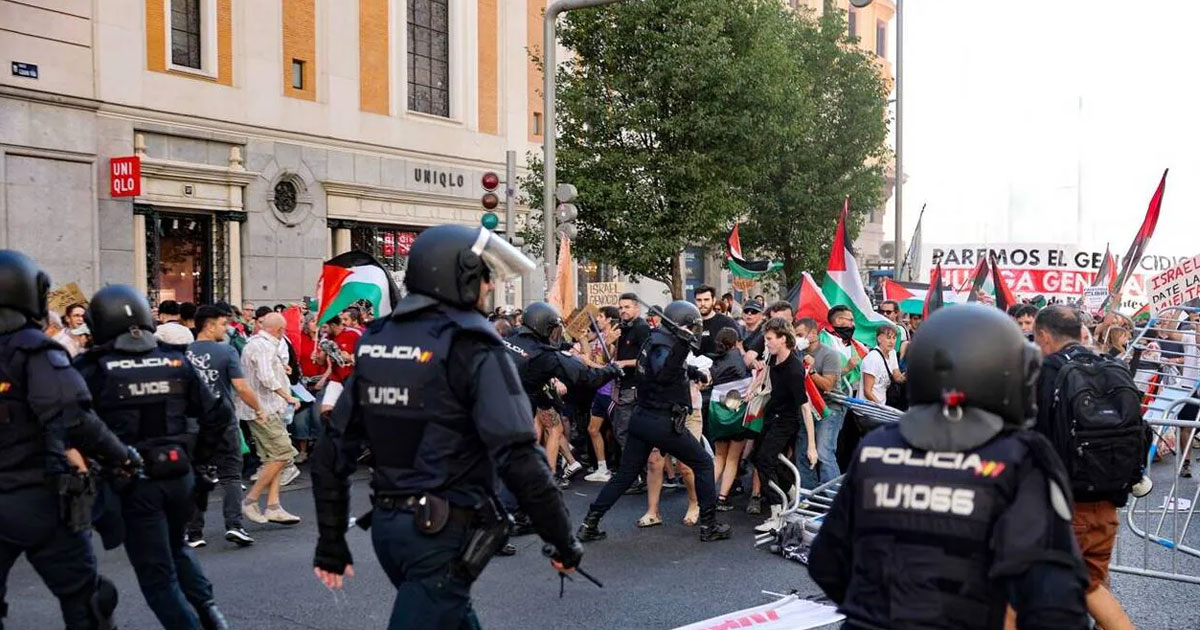 Tour d'Espagne : les manifestants propalestiniens envahissent le parcours dans le centre de Madrid