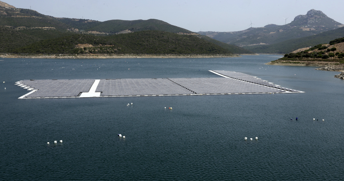 panneaux solaires flottant Tanger Med