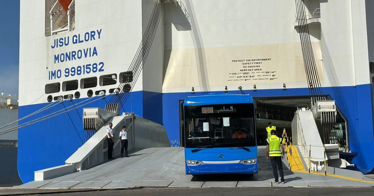 bus arrivant au port de casablanc