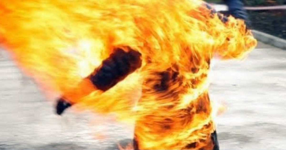 homme en feu