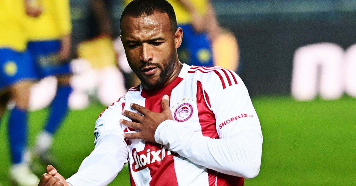 Ayoub El Kaabi propulse l’Olympiakos en tête, s’empare du trône des buteurs du championnat grec
