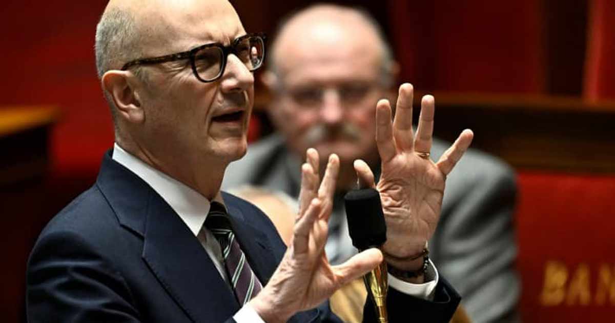 Face à Trump, la France prône la fermeté et appelle à la désescalade