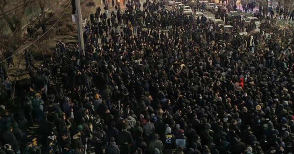 Nouvelles manifestations en Iran, une ONG met en garde contre un "massacre"