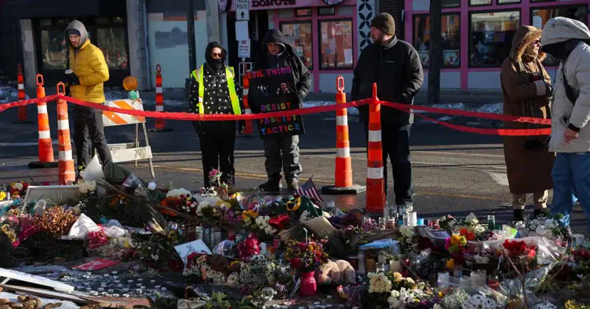 Trump attaque le maire de Minneapolis, la "désescalade" fragilisée